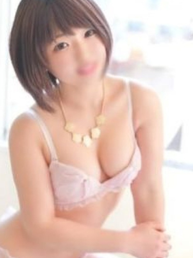 麻美ちな 20歳